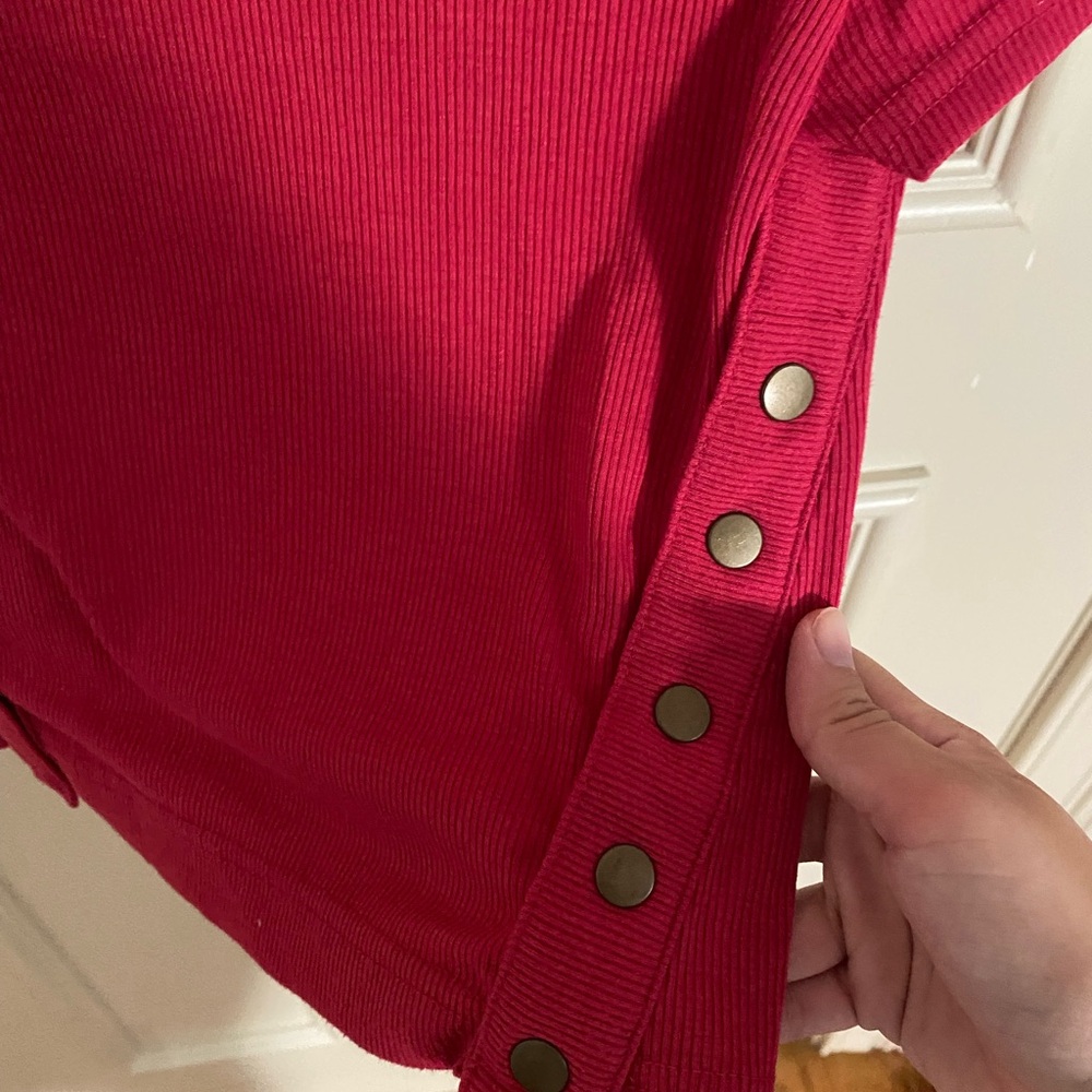 Top - Picture 5 of 6